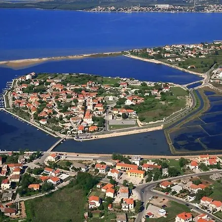 Apartament Croliday 600 Nin